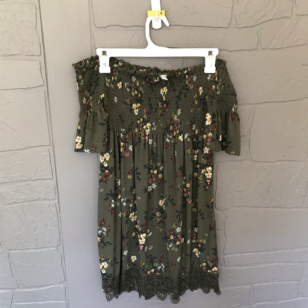 Off shoulder floral dress